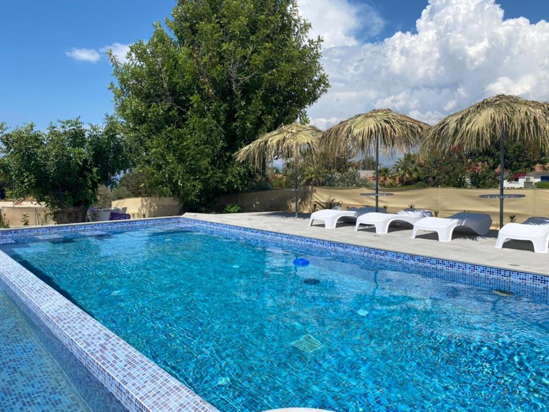 Infinity Blue Villa Willa *